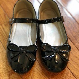 Black Mary Jane shoes